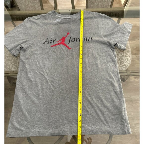 Air Jordan Gray Graphic T-Shirt Standard Fit Size M - Picture 6 of 7